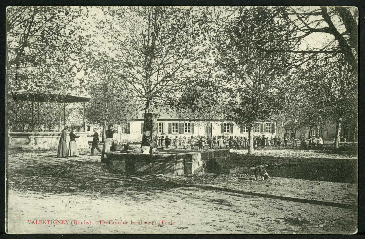 La place et l'école