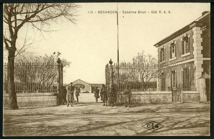 La caserne Brun, entrée