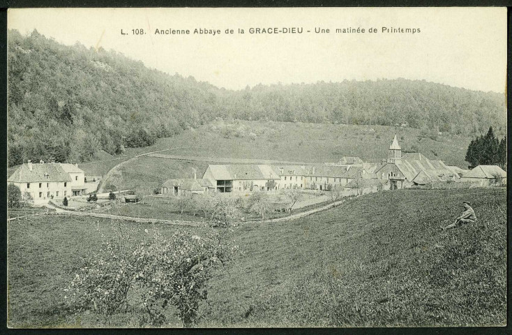 Ancienne abbaye de la Grace-Dieu. Une matinée de printemps
