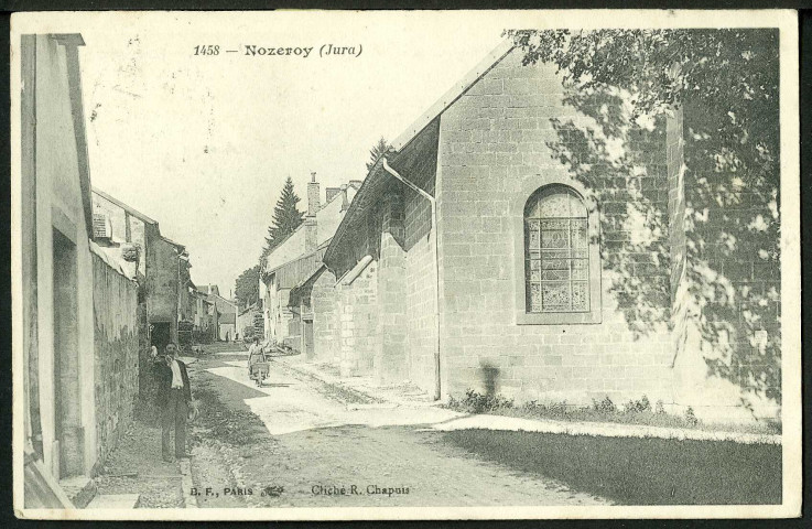 Une rue du village