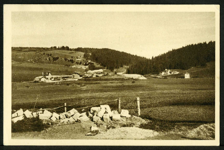 Gare, entrée des gorges du Fourperet et Villa Maire