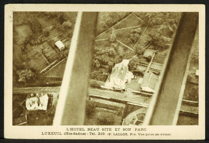 L'hôtel "Beau Site" et son parc