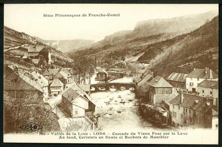 Cascade et vieux pont sur la Loue