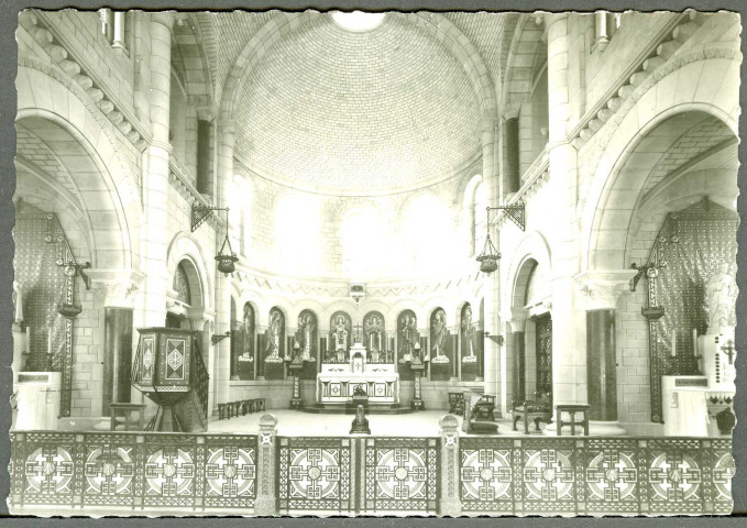 Basilique Sainte-Jeanne Antide, table de communion forgée à la main