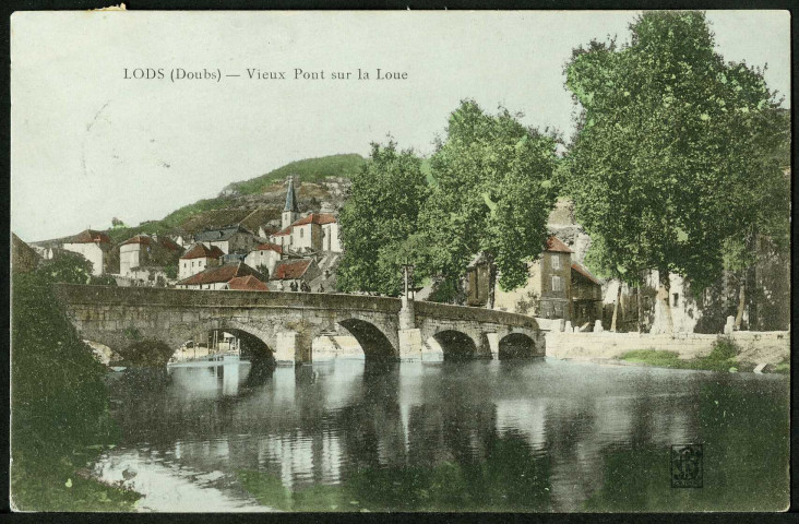 Cascade et vieux pont sur la Loue