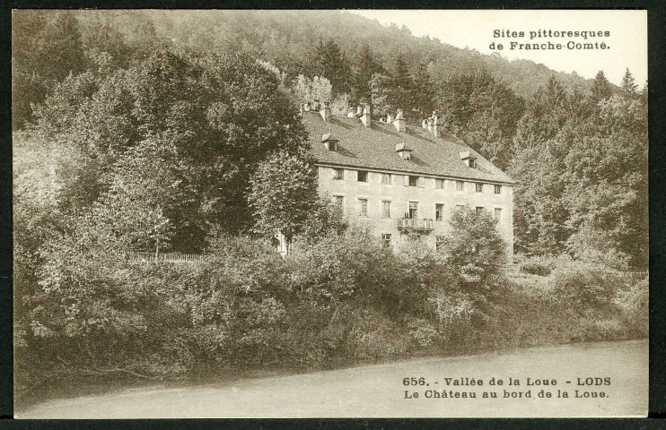 Le château au bord de la Loue