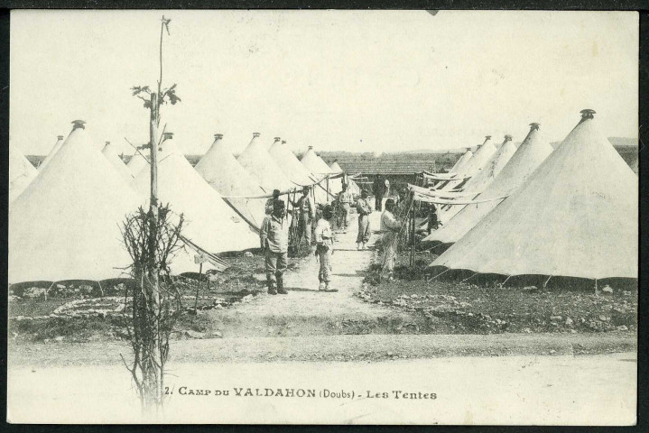 Le camp, les tentes