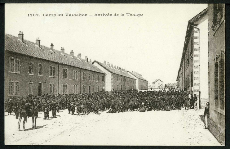 Arrivée de la troupe