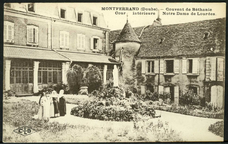 Couvent de Béthanie. Cour intérieur. Notre-Dame de Lourdes