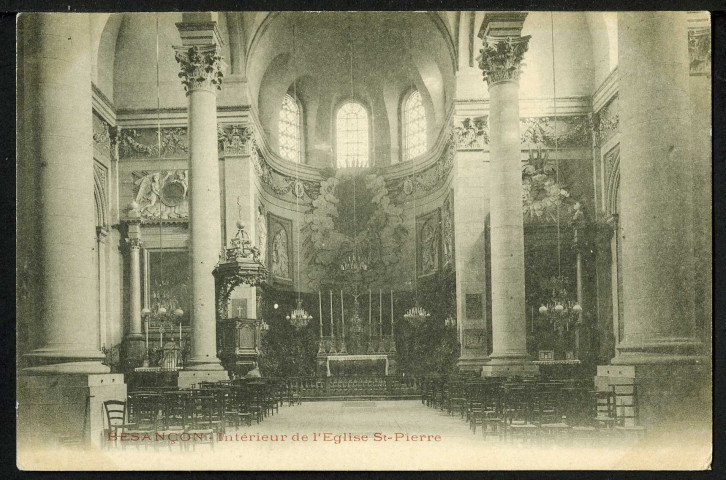 Intérieur de l'église Saint-Pierre