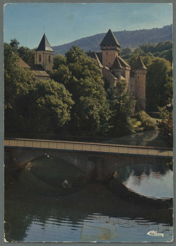 La vallée de la Loue et le château