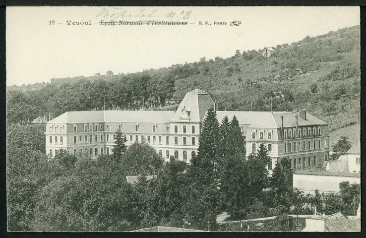 École normale d'institutrices