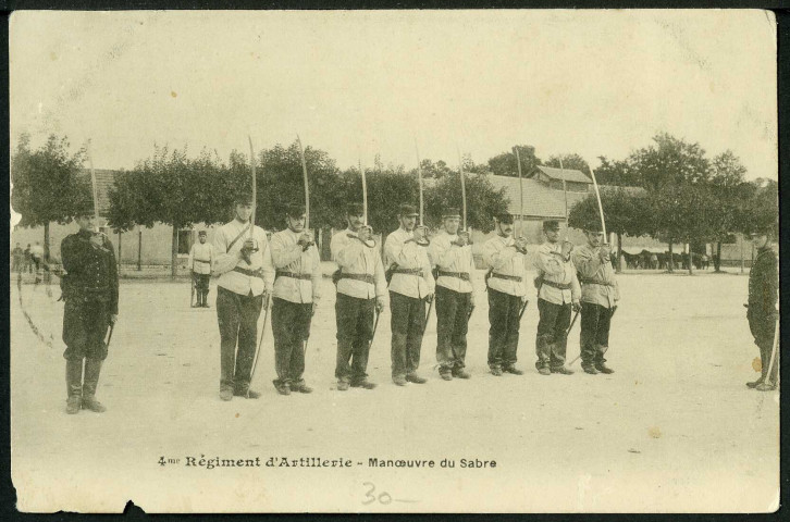 4e régiment d'artillerie, manoeuvres au sabre