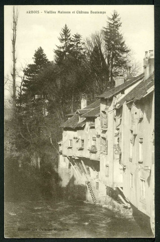 Vieilles maisons et château Bontemp