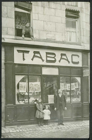 Rue de l'Orme de Chamars, tabac