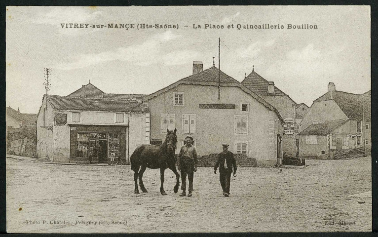 La place et quincaillerie Bouillon