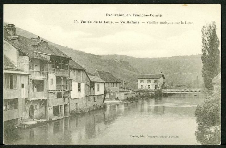 Vieilles maisons sur la Loue