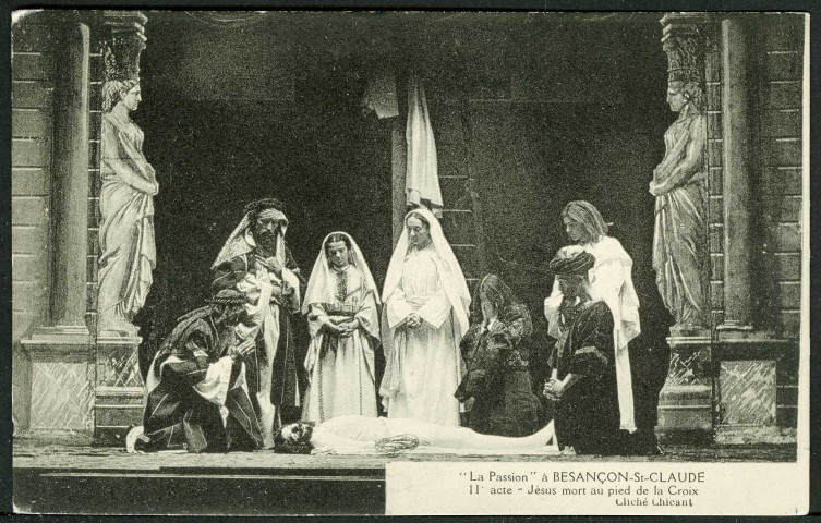 La Passion, Jésus mort au pied de la croix