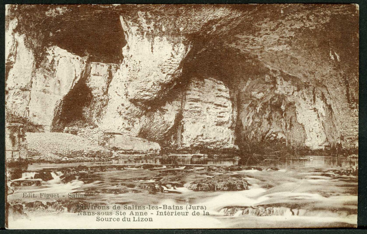 Intérieur de la source du Lison