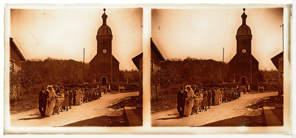 Sortie de l'église, procession