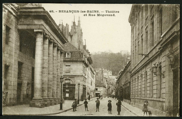 Vue du théâtre municipal, rue Mégevand
