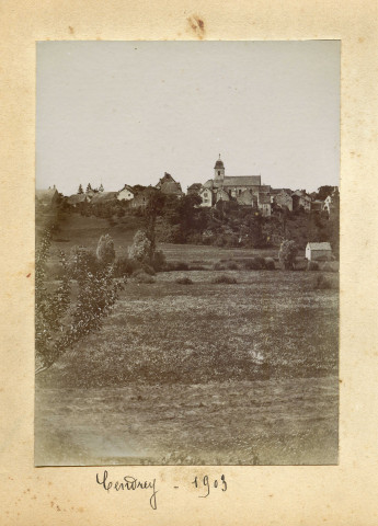 Vue générale, l'église