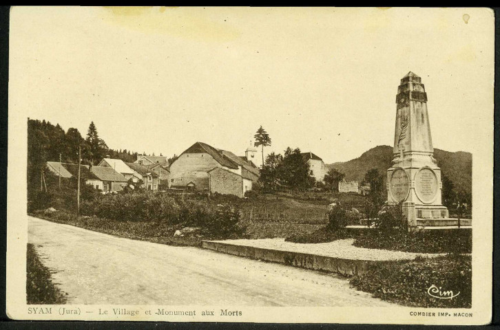 Le village et le monument aux Morts