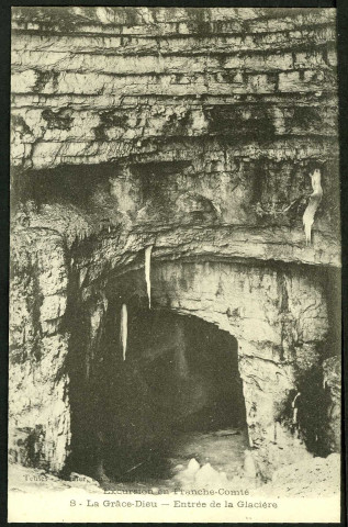 Entrée de la grotte
