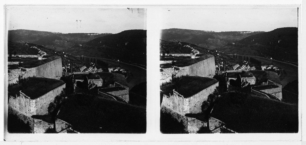 La Citadelle, les remparts intérieurs côté Rivotte
