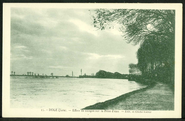 Effet de nuages sur la pièce d'eau