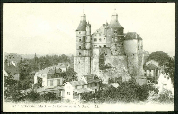 Le château, vu de la gare