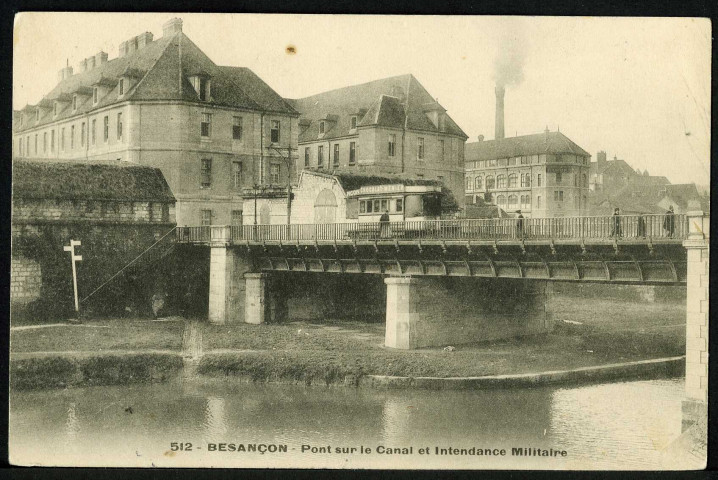 Pont sur le canal Saint-Paul