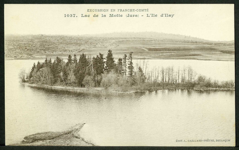 Lac de la Motte (Jura). L'île d'Ilay