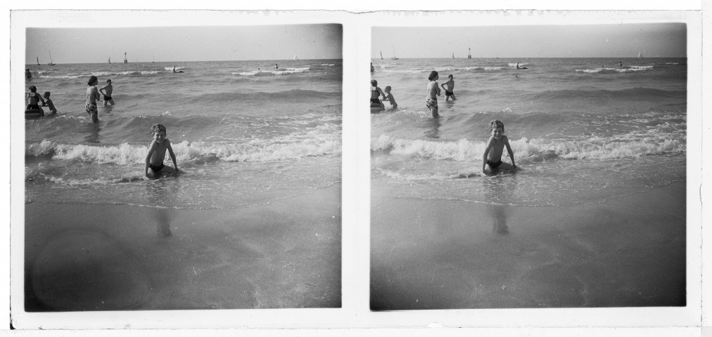 Thierry dans les vagues