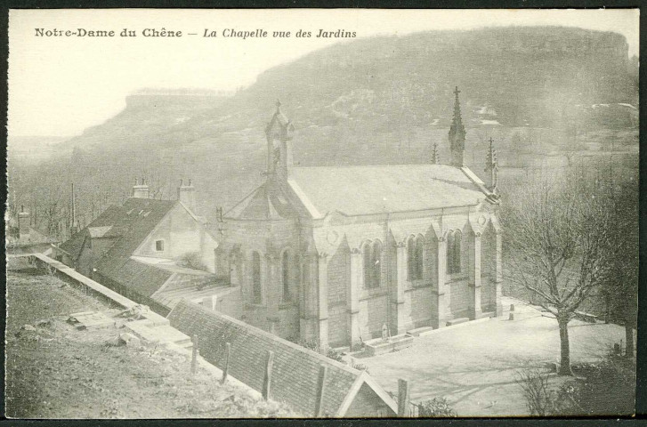 La chapelle vue des jardins