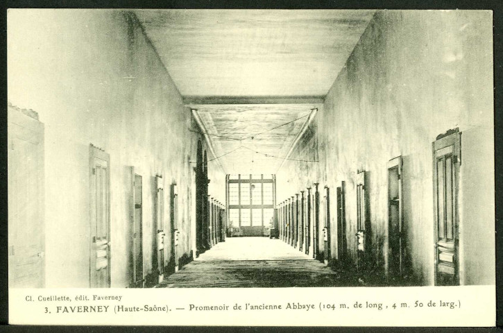 Promenoir de l'ancienne abbaye