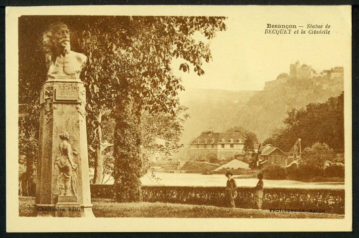 Vue de la statue Just Becquet
