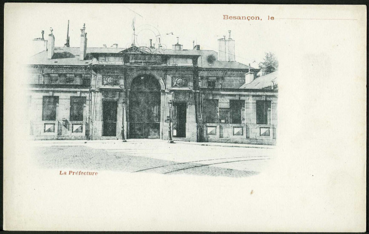 Porte d'entrée de la préfecture
