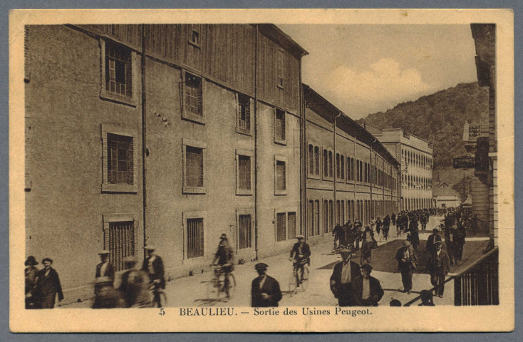 Sortie des usines Peugeot