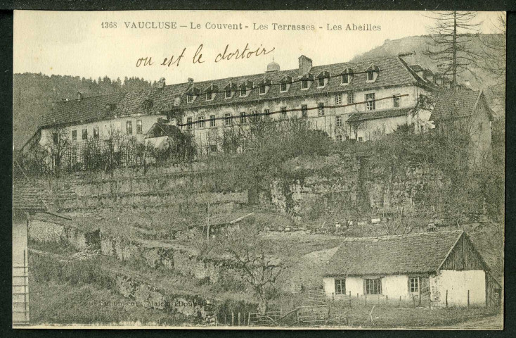 Le couvent. Les terrasses. Les Abeilles.