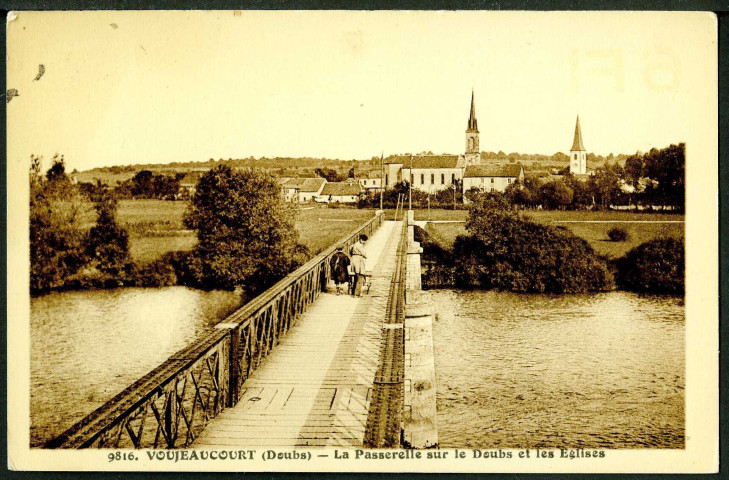La passerelle et les deux usines
