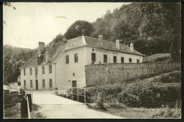 Vue de l'hostellerie Saint-Michel