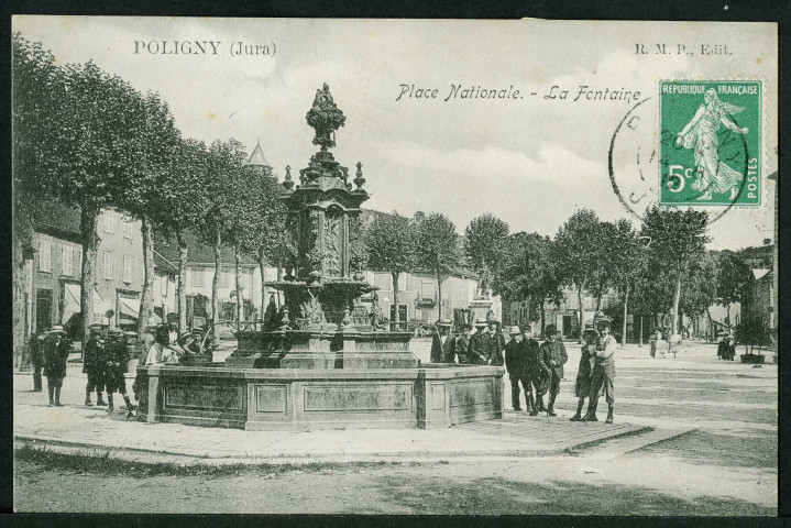 Place Nationale, la fontaine