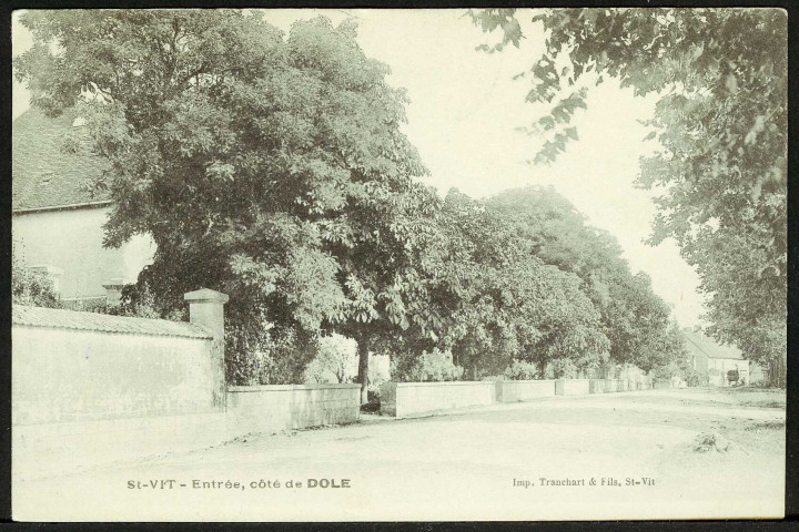 Rue principale, entrée côté de Dole