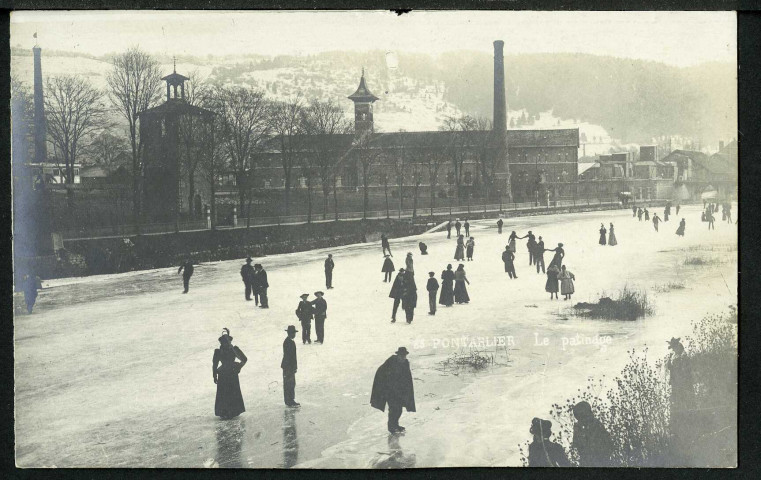 Sports d'hiver, patinoire et luge