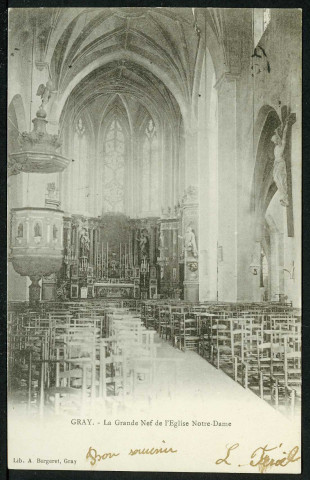 La grande nef de l'église Notre-Dame