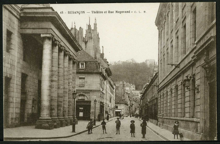 Vue du théâtre municipal, rue Mégevand