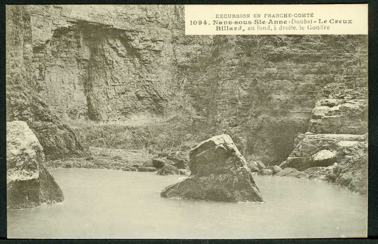 Le creux Billard, au fond le gouffre