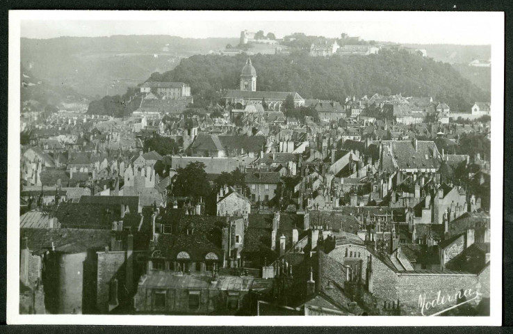 La citadelle vue du clocher de Saint-Pierre