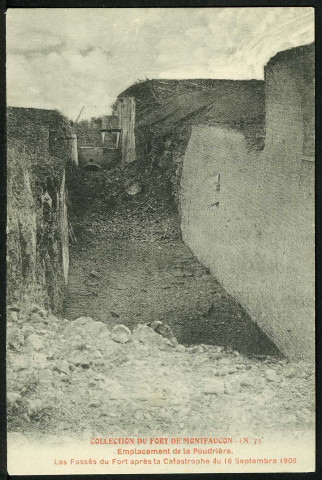 Emplacement de la poudrière, les fossés du fort